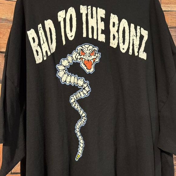 WWE Stone Cold Steve Austin T-Shirt 5X SS Black Bad To The Bonz DS Skeleton - Picture 5 of 7